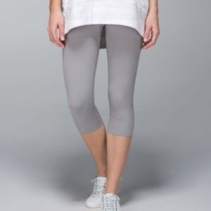 LULULEMON Seamlessly Street Crop Leggings